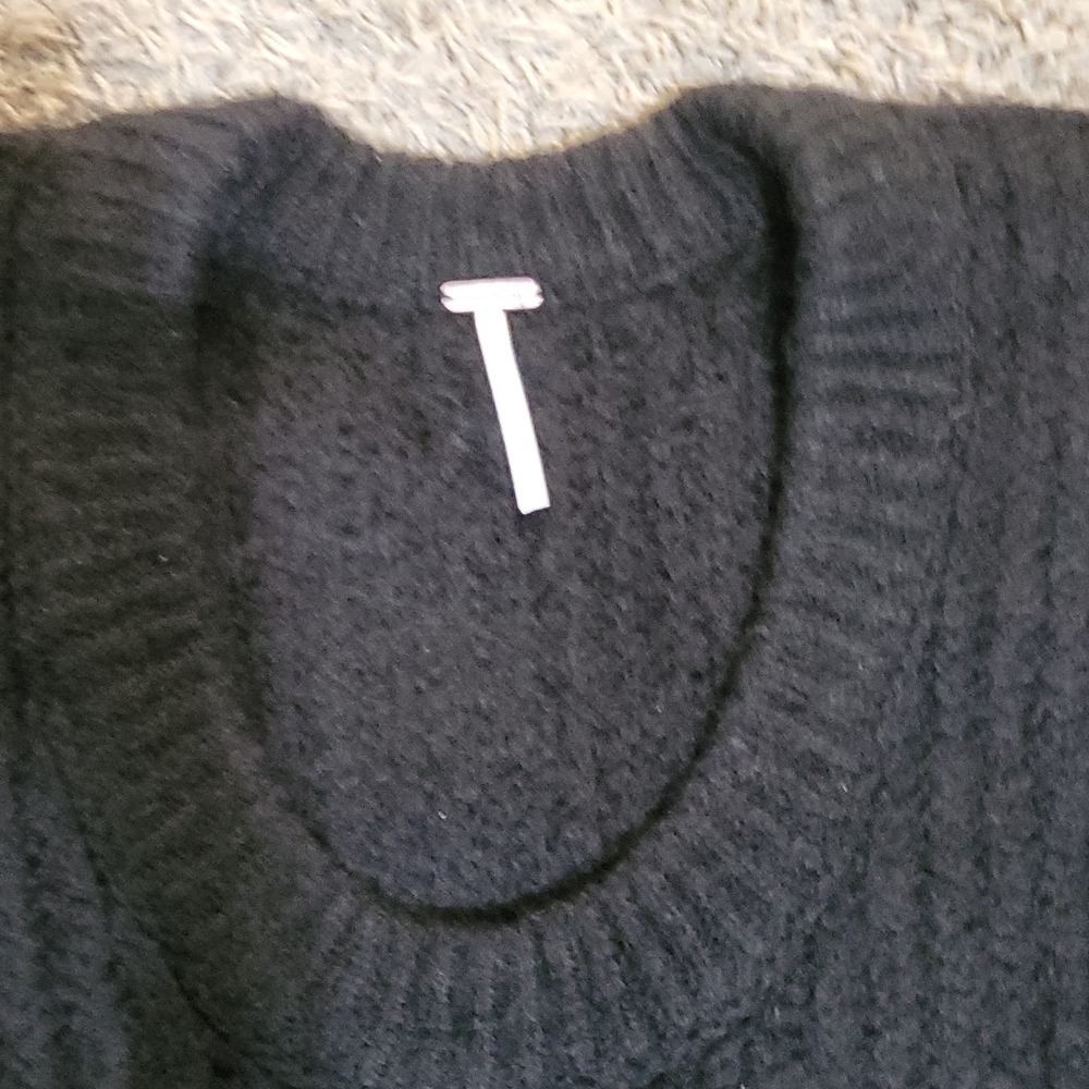 NWT Free People Black Crewneck Sweater Women's Size Small Oversized - Picture 5 of 8